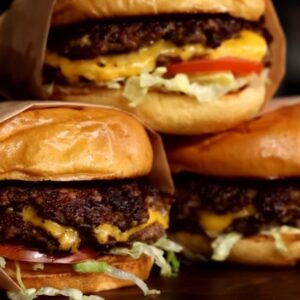 Kako napraviti savršen burger kod kuće? Recepti i ideje