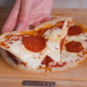 Domaća tortilja pica: jednostavan recept za brzu večeru