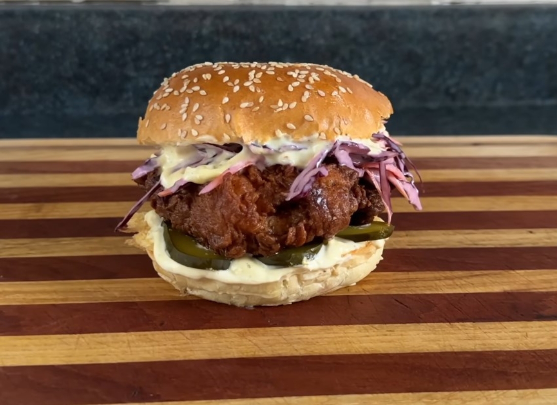 Domaći sendvič sa pečenom piletinom: sastojci i slaganje slojeva